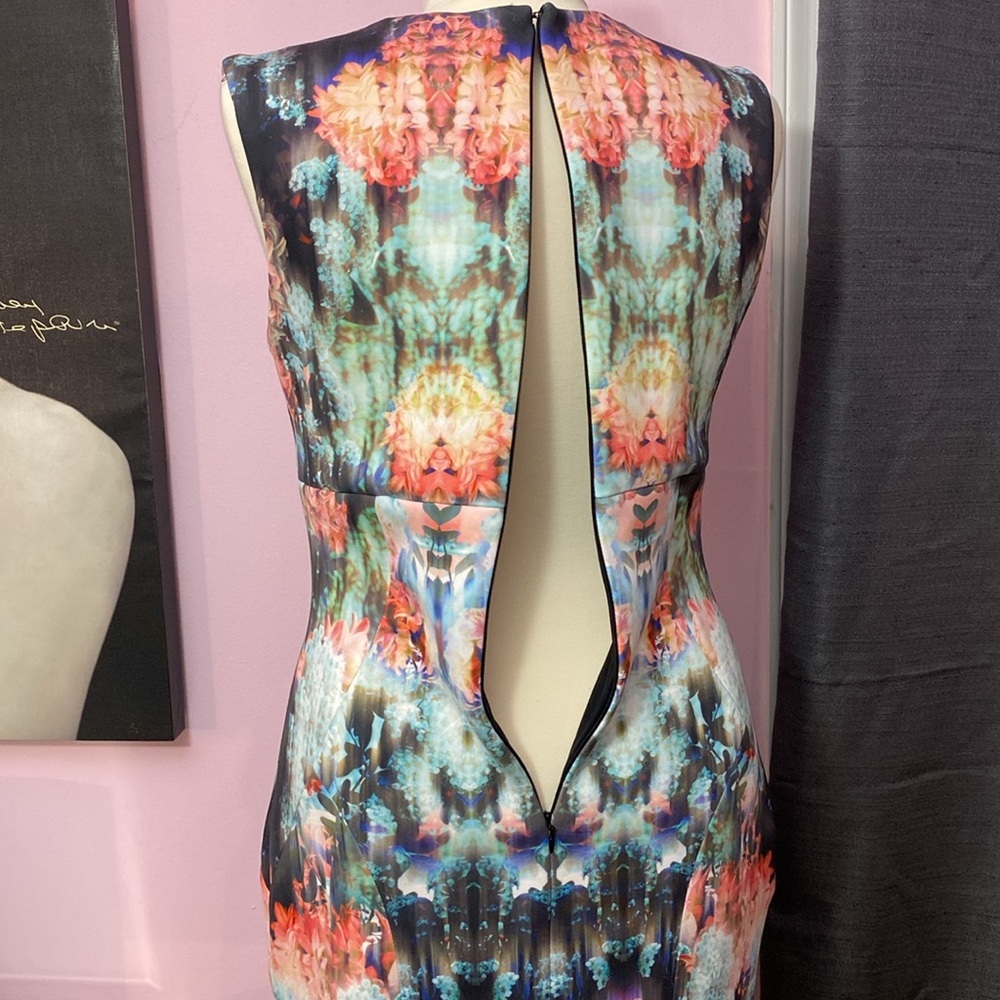 Nicole Miller Fitted Sheath Dress Abstract Floral Print Size 6 - Picture 7 of 14